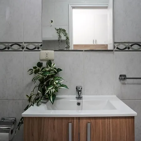 Modern Close To The With Pool Puerto de la Cruz