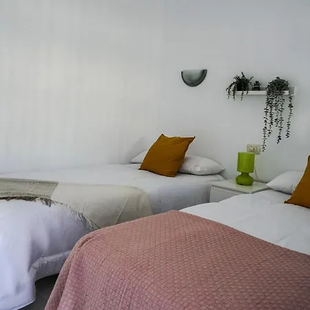 Modern Close To The With Pool * Puerto de la Cruz (Tenerife)