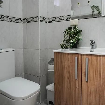 Lägenhet Modern Close To The With Pool *