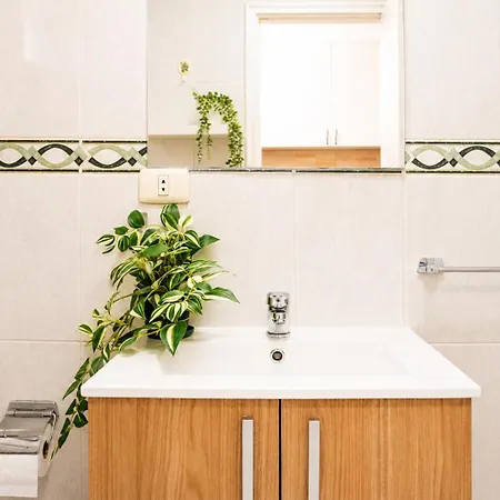 Modern Close To The With Pool Puerto de la Cruz (Tenerife)
