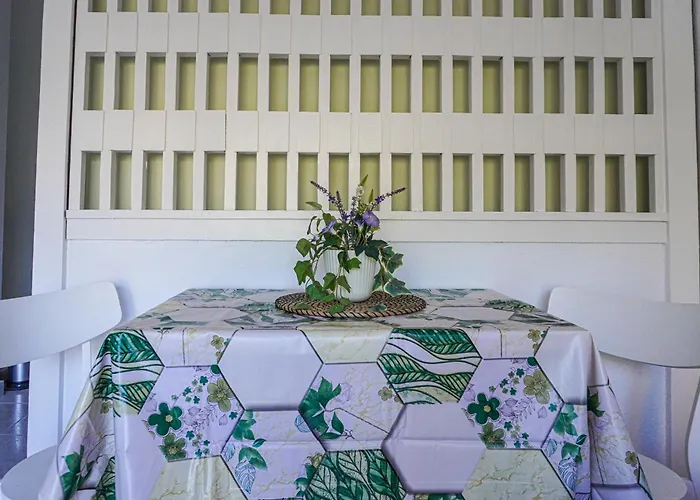 Modern Close To The With Pool