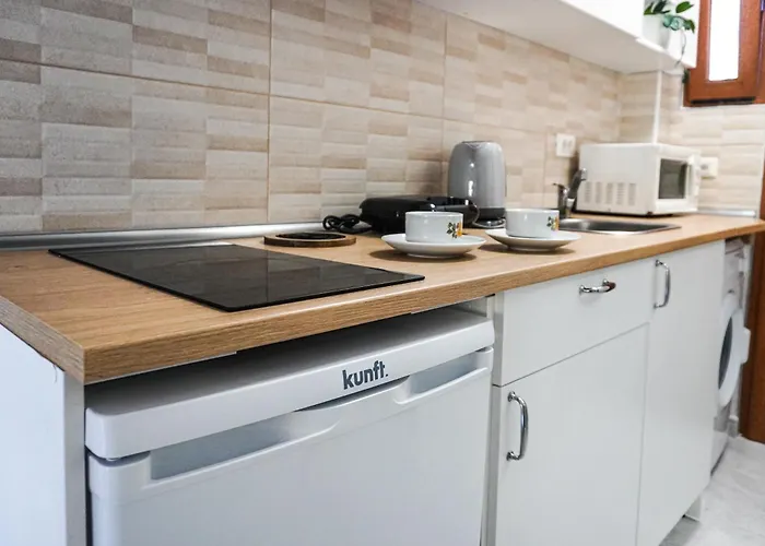 Modern Close To The With Pool Puerto de la Cruz (Tenerife)