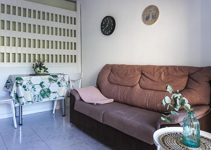 Apartamento Modern Close To The With Pool *