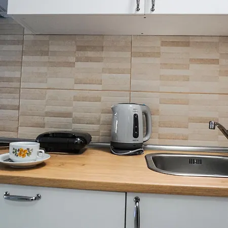 Modern Close To The With Pool *